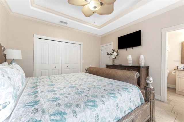 201 54TH STREET, Holmes Beach, FL 34217