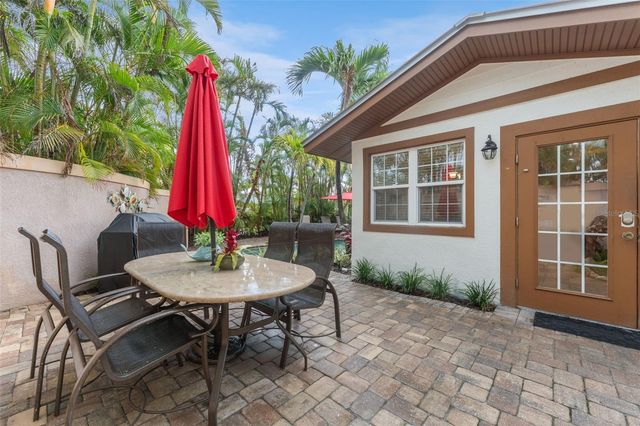 201 54TH STREET, Holmes Beach, FL 34217