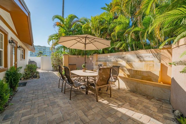 201 54TH STREET, Holmes Beach, FL 34217