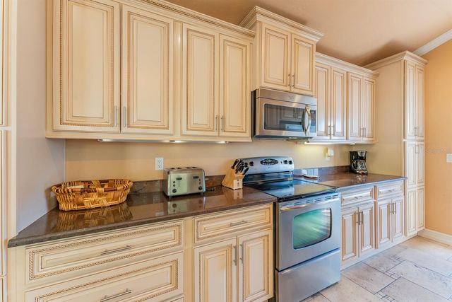 201 54TH STREET, Holmes Beach, FL 34217