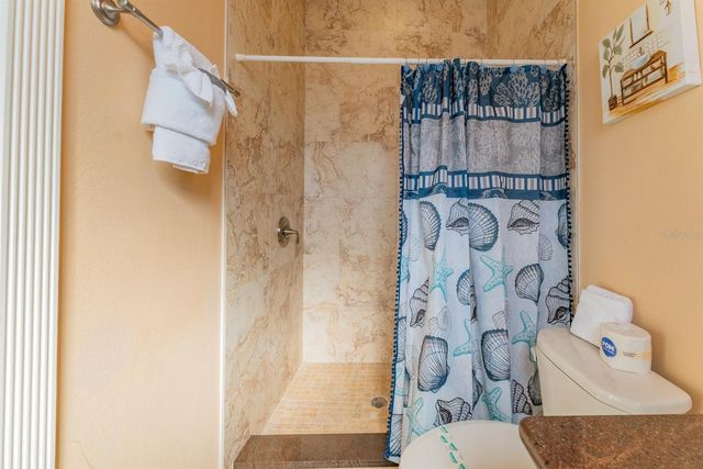 201 54TH STREET, Holmes Beach, FL 34217