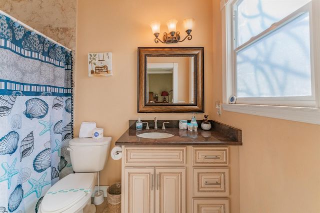 201 54TH STREET, Holmes Beach, FL 34217