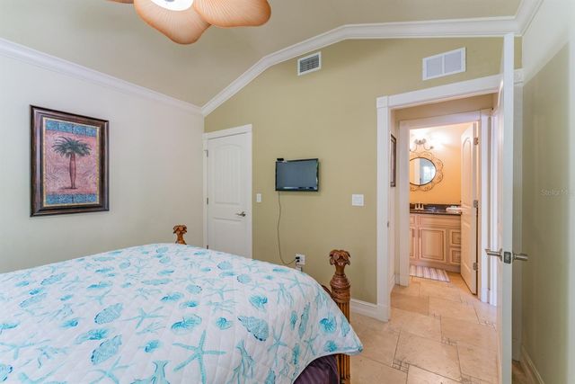 201 54TH STREET, Holmes Beach, FL 34217