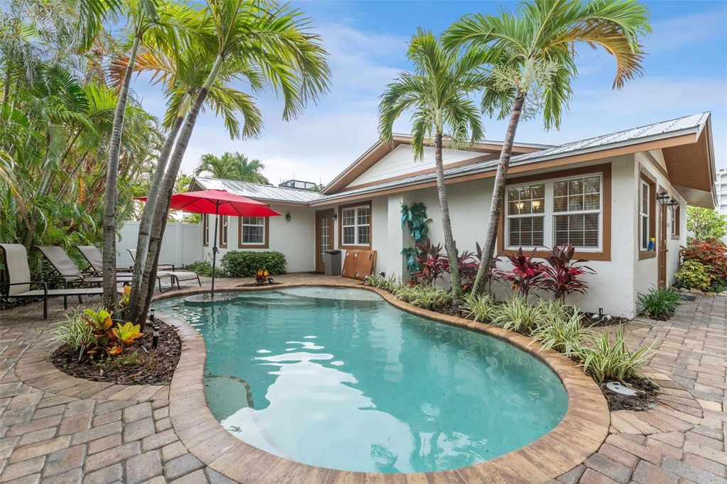 201 54TH STREET, HOLMES BEACH, FL 34217 — photo 2