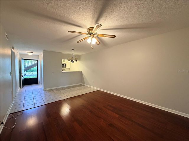 900 AVENUE Z SE C2, Winter Haven, FL 33880