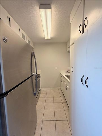 900 AVENUE Z SE C2, Winter Haven, FL 33880