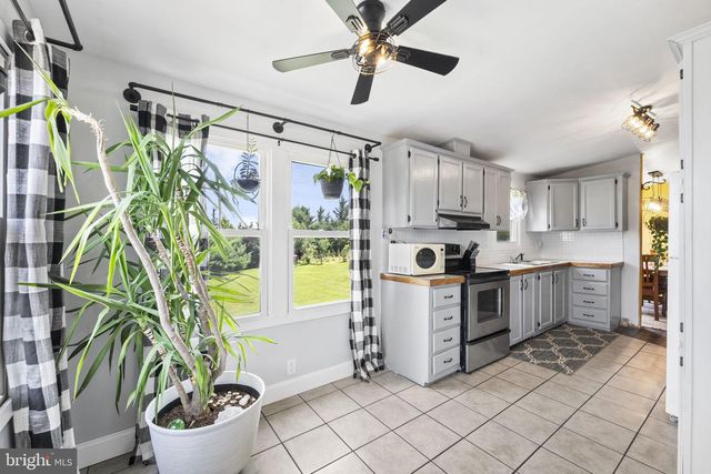 966 BUCK RD, Quarryville, PA 17566