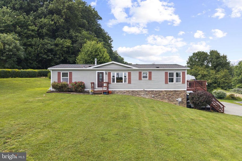 966 BUCK RD, Quarryville, PA 17566