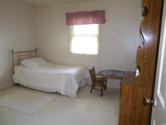 516 Holly Hill Drive, Evansville, IN 47710