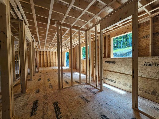 7 Shaw Road, Pittsfield, NH 03263
