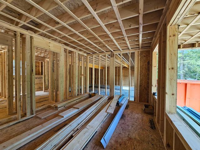 7 Shaw Road, Pittsfield, NH 03263