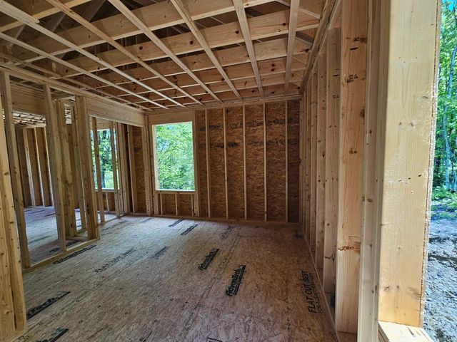 7 Shaw Road, Pittsfield, NH 03263