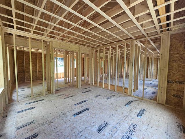 7 Shaw Road, Pittsfield, NH 03263