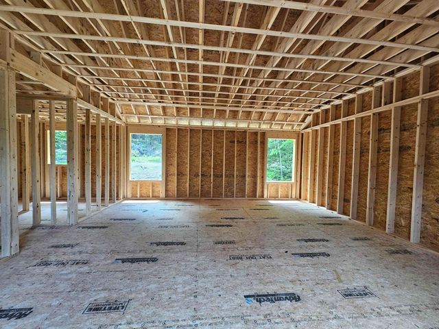 7 Shaw Road, Pittsfield, NH 03263