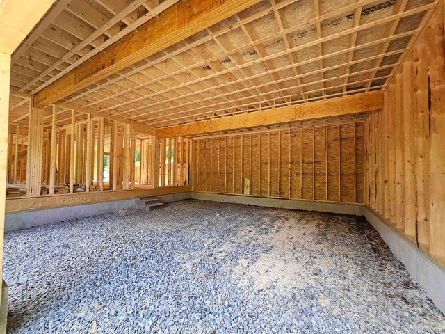 7 Shaw Road, Pittsfield, NH 03263