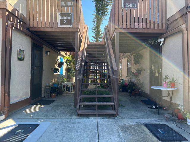 5026 WATER OAK DRIVE 208, Bradenton, FL 34207