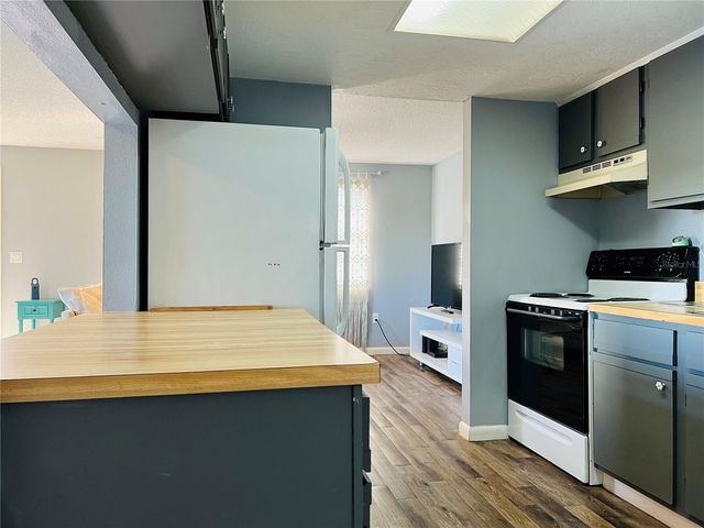 5026 WATER OAK DRIVE 208, Bradenton, FL 34207