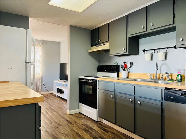 5026 WATER OAK DRIVE 208, Bradenton, FL 34207