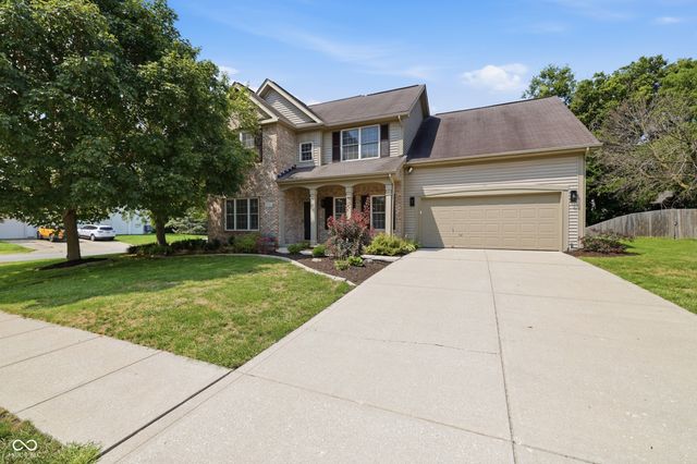 1344 Red Dunes, Avon, IN 46123