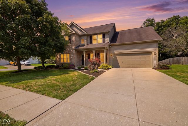 1344 Red Dunes, Avon, IN 46123