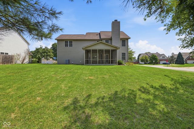 1344 Red Dunes, Avon, IN 46123