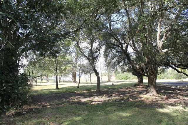 2529 Fm 646 Road N, Santa Fe, TX 77510