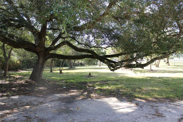 2529 Fm 646 Road N, Santa Fe, TX 77510