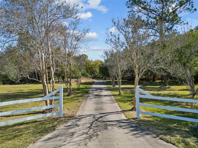 2529 Fm 646 Road N, Santa Fe, TX 77510