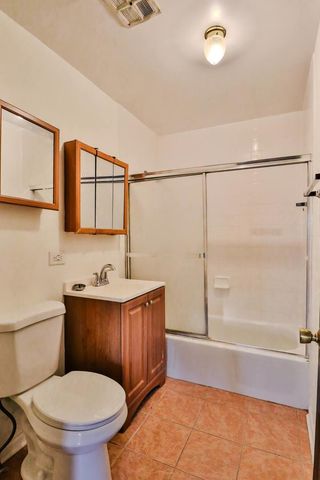 1085 Valley Lane 216, Hoffman Estates, IL 60169