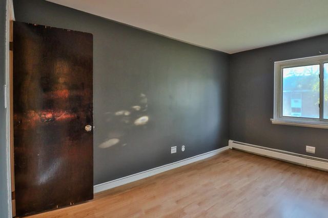 1085 Valley Lane 216, Hoffman Estates, IL 60169