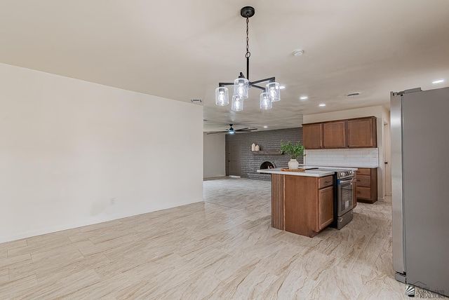 912 Palmcroft Dr, Yuma, AZ 85364