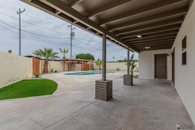 912 Palmcroft Dr, Yuma, AZ 85364