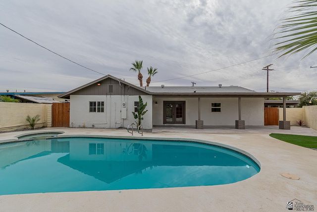 912 Palmcroft Dr, Yuma, AZ 85364