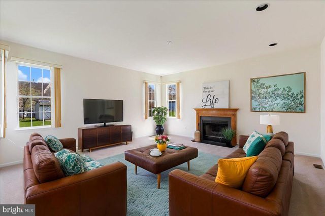 1 STONEHEDGE DRIVE, East Windsor, NJ 08520