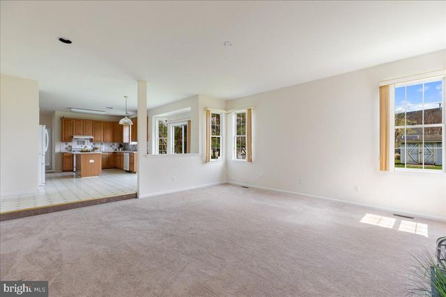 1 STONEHEDGE DRIVE, East Windsor, NJ 08520