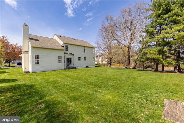 1 STONEHEDGE DRIVE, East Windsor, NJ 08520