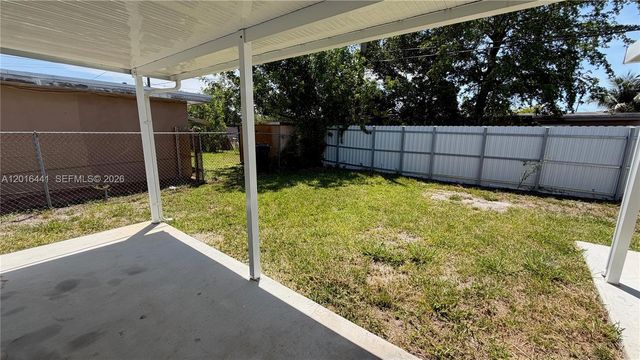 2230 Service Rd, Opa-locka, FL 33054