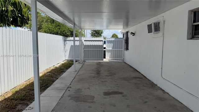 2230 Service Rd, Opa-locka, FL 33054