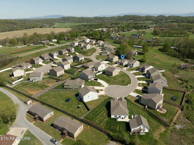 1133 Beacon Rd, Sevierville, TN 37876