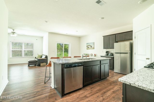 1133 Beacon Rd, Sevierville, TN 37876