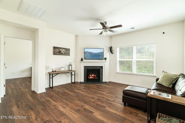 1133 Beacon Rd, Sevierville, TN 37876
