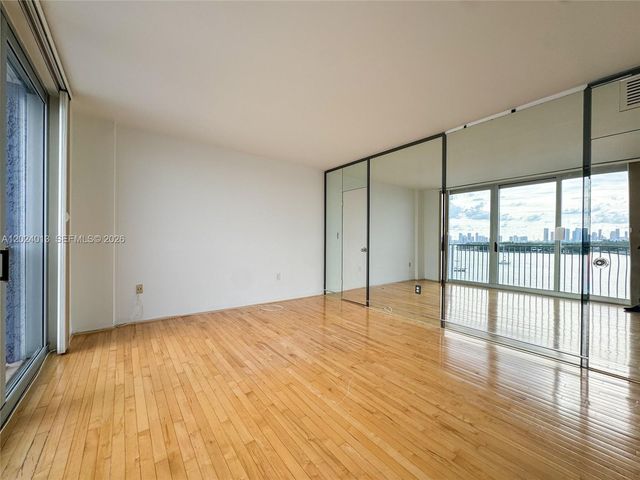 800 West Ave 823, Miami Beach, FL 33139