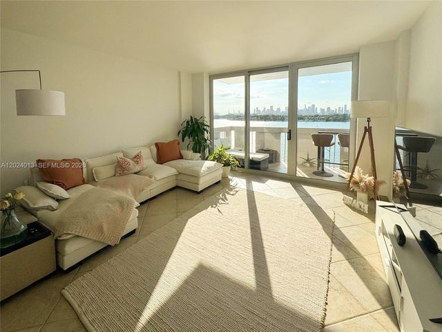 800 West Ave 823, Miami Beach, FL 33139
