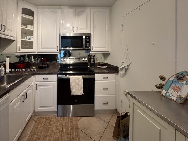 800 West Ave 823, Miami Beach, FL 33139