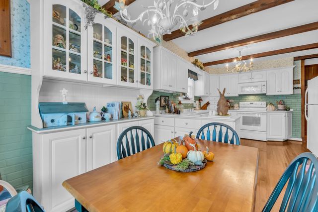 125 Castle Heights Ave, Lebanon, TN 37087