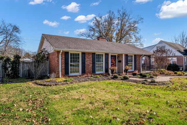 125 Castle Heights Ave, Lebanon, TN 37087