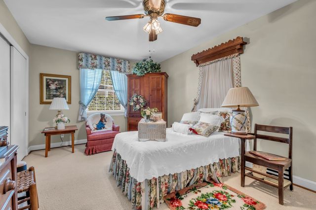 125 Castle Heights Ave, Lebanon, TN 37087