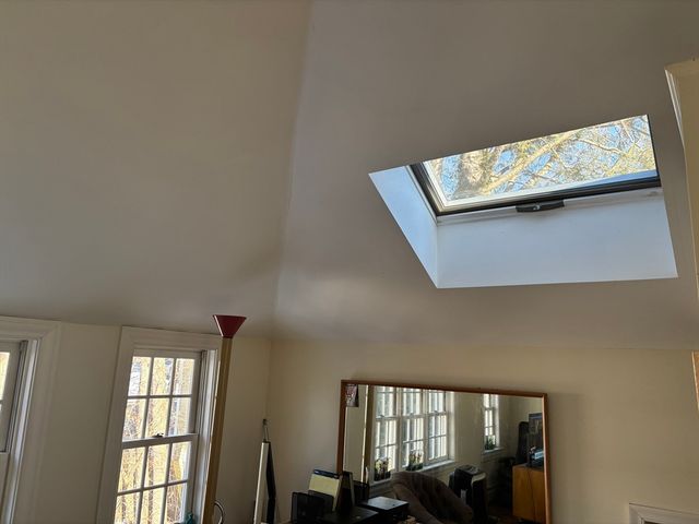 61 Harrison Ave, Northampton, MA 01060