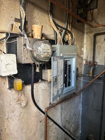 61 Harrison Ave, Northampton, MA 01060