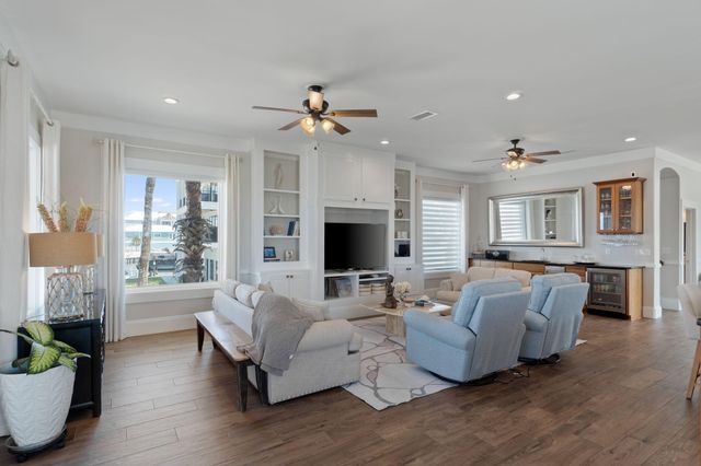 7303 Spinnaker Court, Navarre, FL 32566